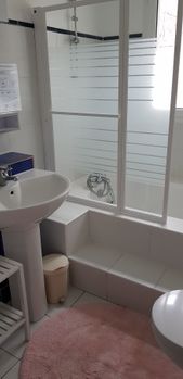 Badkamer kamer met bad-2